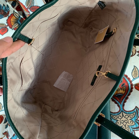 ♥️ beautiful MK set brand new - Picture 3 of 7